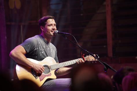 Walker Hayes Likes To Keep Things Simple On Fathers Day Sounds Like