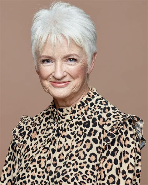 18 Modern Haircuts For Women Over 70 To Look Younger Pictures Tips