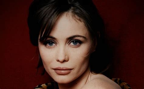 Emmanuelle Beart Kimdir Beta Pics Hot Sex Picture