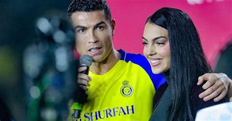 why georgina rodríguez stayed with cristiano ronaldo a closer look at their relationship