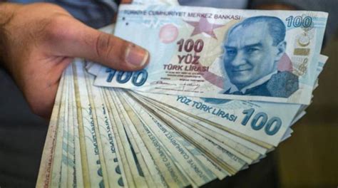 البدء في الربح الآن في السوق العملاق. هبوط الليرة التركية قبيل قرار بشأن سعر الفائدة