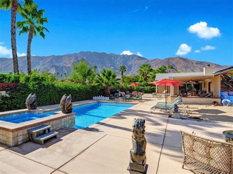 Not all credit cards are created equal. 10+ Coolest Vrbo Rentals in Palm Springs, CA for 2021 - Trips To Discover