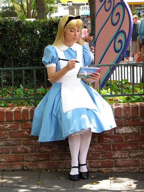 Alice In Wonderland Bad Princess Princess Makeup Alice In Wonderland Pictures Alice In