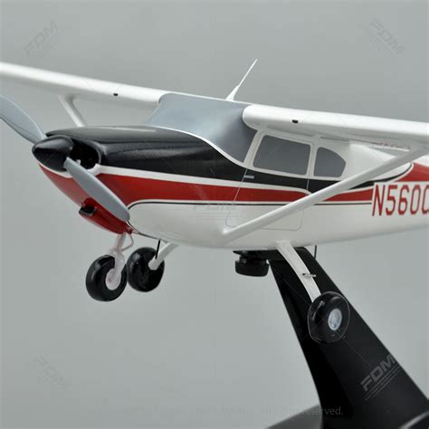The flying suv the cessna 182 skylane. Cessna 182 Skylane Model Airplane | Factory Direct Models