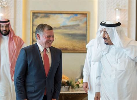 عاجل قبل قليل الملك سلمان يسعد كل سعودي بأمر ملكي بخصوص محمد بن نايف وسط غضب شديد من ولي العهد. #خادم_الحرمين يبحث مع ملك الأردن العلاقات الثنائيّة وأوضاع ...