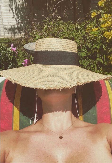 Lucy Pinder Candid Nude Sunbathing Pics Sexiz Pix