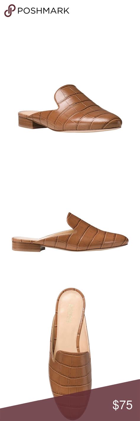 👍🏽 Great Pair Mk Mules 👍🏽 Michael Kors Shoes Mules Shoes Clothes Design