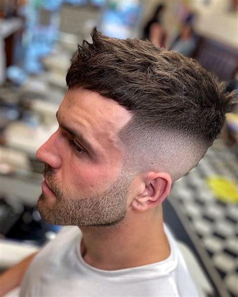 Short Fade Haircuts That Are Totally Cool In Short Fade Haircut Fade Haircut Men