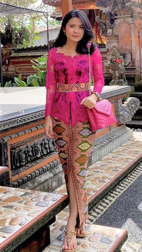 Pin Oleh Erniisa Di Myfav Kebaya Dress Wanita Kebaya Bali Gaun