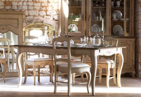 French country dining room with classic wallpaper. French Country Dining Sets | BloggerLuv.com
