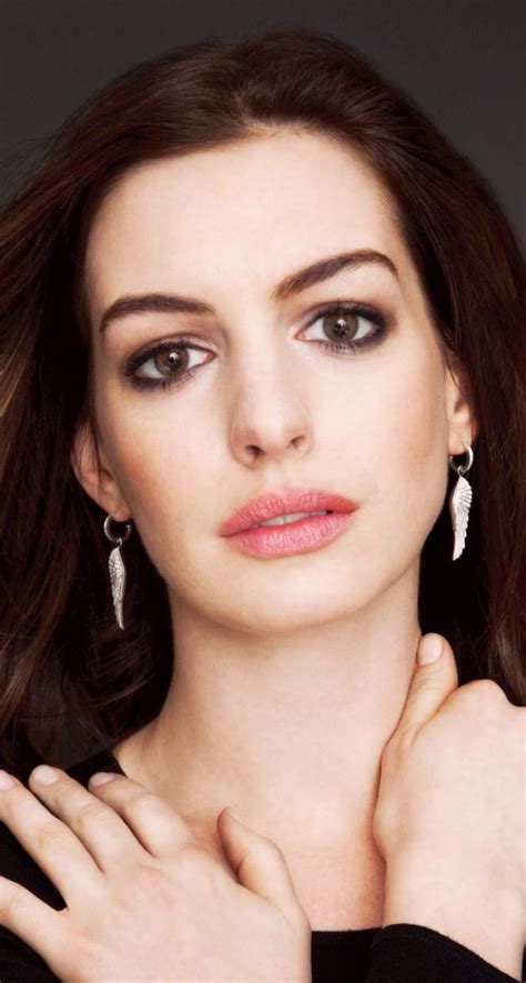 Pin By Rekha D On Makeup Of All Kinds Anne Hathaway Beautiful