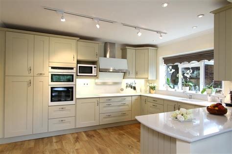 Small condos and apartments are often open concept not because people want that design, but out of necessity (it now turns out people prefer that design so it's a win/win). Simple Kitchens Open Kitchen Design Ideas Small Designs ...