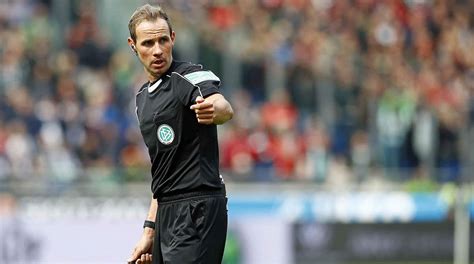 Bei einem sieg gegen den abstiegsbedrohten 1. Stegemann pfeift FC Bayern gegen Mainz :: DFB - Deutscher ...
