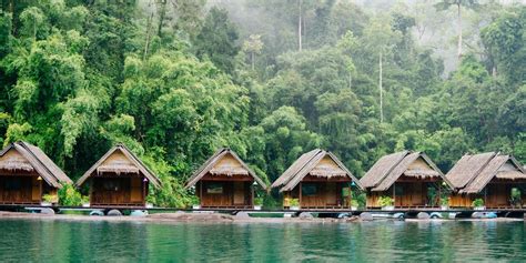 You Can Stay At This Hidden Floating Hotel In Thailand And It Looks