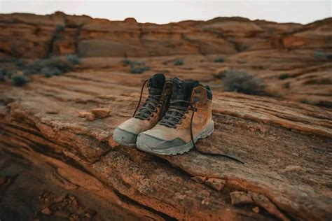 Best Mens Hiking Boots For Wide Feet 2023 Team Camping