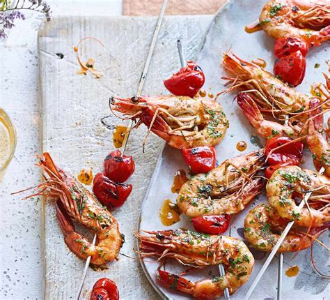 In short, while shrimp and prawns are not the same, their flavors are, and therefore make them interchangeable in recipes. Prawn - BBC Good Food