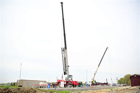 Crane Operator Salaries in 2024: What to Expect - Performance Training