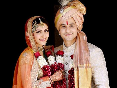 Like the nawab saif ali khan's wedding with kareena kapoor, soha's wedding too was a private affair. In pics: Soha Ali Khan, Kunal Kemmu's intimate wedding ...