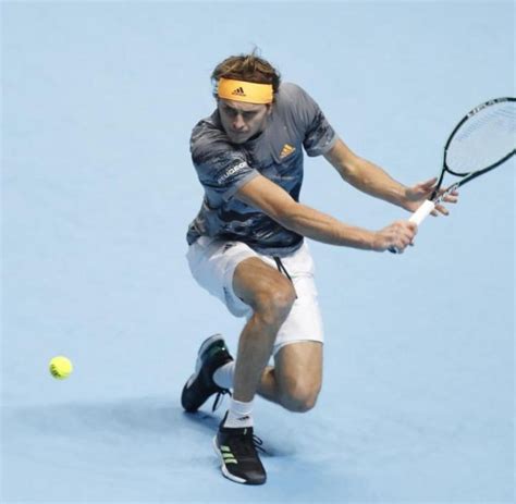 Das wichtigste zum halbfinale italien gegen spanien. Zverev nach Sieg gegen Medwedew im Halbfinale - Nadal raus ...