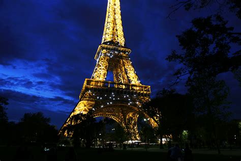 Search, discover and share your favorite eiffel tower gifs. Illuminate « Gary Pepper Girl