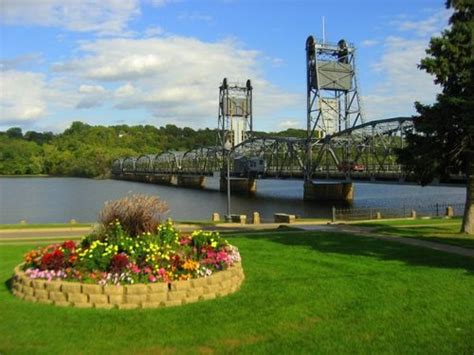 Paul on the border of wisconsin. Stillwater Minnesota (@iLoveStillwater) | Twitter