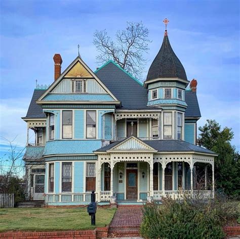 Heres A Look At Some Of The Most Beautiful Historic Homes In America