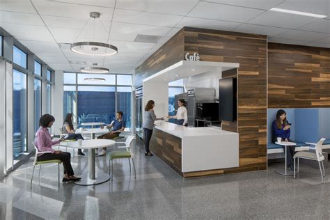 Kaiser Permanente Skyport Sustainable Medical Office Building Design