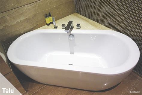 Unser sortiment umfasst tolle badewannen namhafter hersteller wie ideal standard, bette, duravit oder villeroy & boch. Badewanne Abmessungen Standard