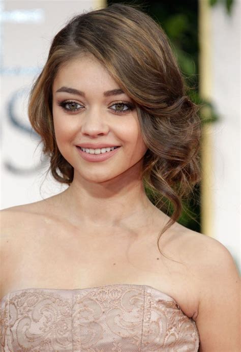 15 Prom Hairstyles For Medium Hair Look Gorgeous For Your Big Night