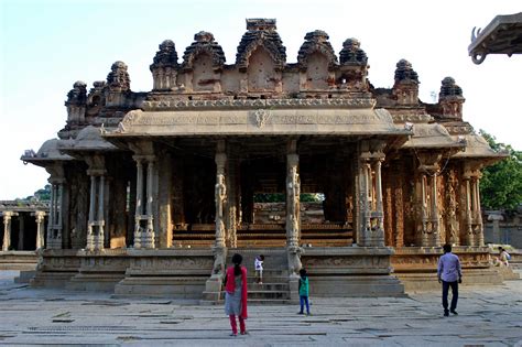 10 Ancient Temples In Karnataka You Must Visit Voyage 361