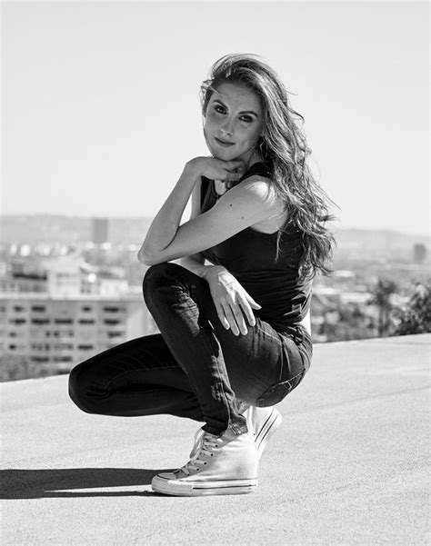 An imperial peck is equivalent to 9.09 liters and a us customary peck is equivalent to 8.81 liters. Tiler Peck Faculty Bio | Broadway Dance Center