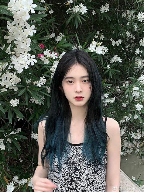 Save = Follow @Jiinns #znghienn | Unnatural hair color, Hidden hair