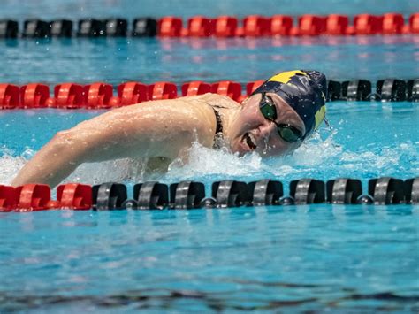 Olivia Carter Jack Franzman Named Big Ten Swimmers Of The Week