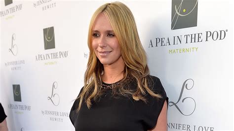 Jennifer Love Hewitt Joins Criminal Minds As Regular Cnn