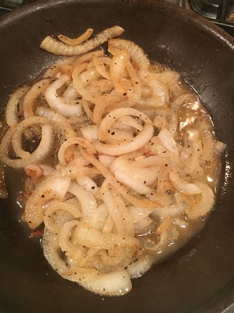 Heat the butter and olive oil in a medium skillet over medium heat. Sautéed onions Vidalia onions sauté with a little olive ...