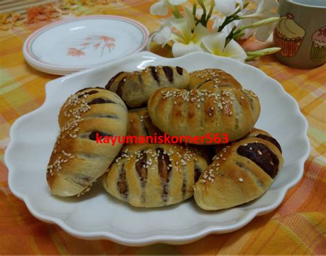 Roti inti kacang merah bahan2 roti : kayumaniskorner563: Roti Kacang Merah