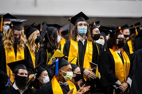 Commencement Makes A Welcome Return To The Stage Uwm Report