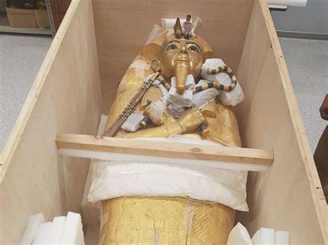 King Tuts Golden Coffin To Be Restored For The First Time Abc News
