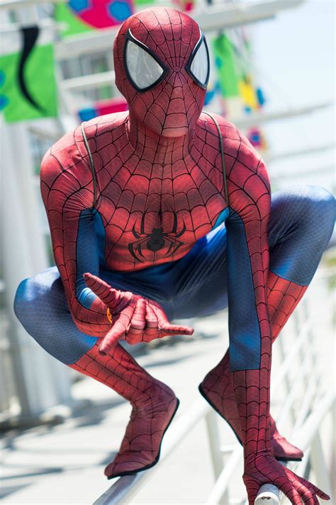 How To Build An Ultimate Spider Man Suit Spiderman Cosplay Spiderman