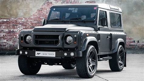 These Custom Land Rover Defenders Are Absolutely Insane Airows