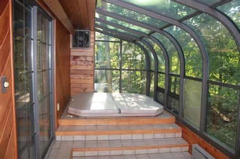Some models and styles may include the following. 10 Hot Tub Enclosure Winter Ideas That You Have to Build ...