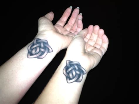 Celtic Symbol For Sisterhood My Big Sister And I Sister Tattoos