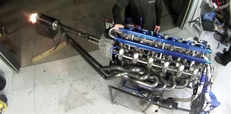 The wankel engine is a type of internal combustion engine using an eccentric rotary design to convert pressure into rotating motion. Watch a 6-rotor Wankel engine spit fire on a test stand