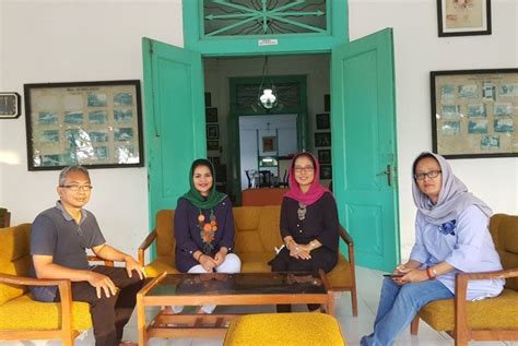 Namun, adakah yang ingat kapan dia meninggal? Semangat Kartini Makin Terang di Era Milenial | Republika ...