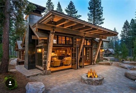 Pin By Tami Asars On Case Rustic House Tiny House Cabin Modern Cabin