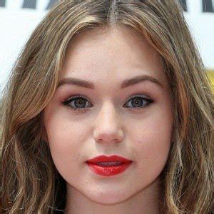 Brec Bassinger Age Height Weight Birthday Agecalculator Me