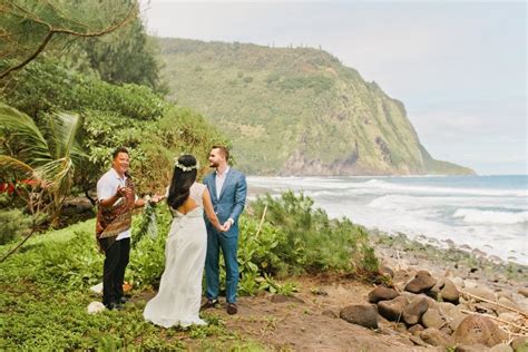 Hawaii Elopement Packages Wandering Weddings