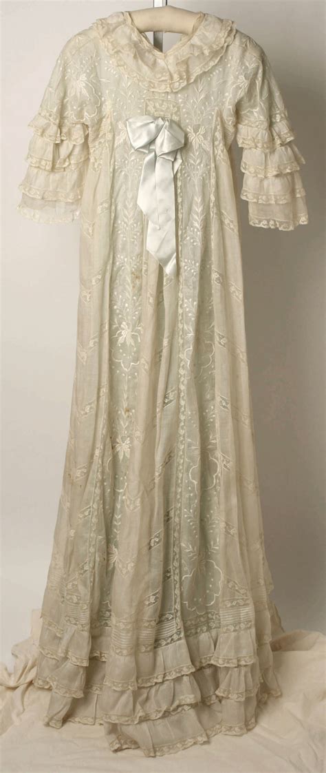 Tea Gown American Or European The Metropolitan Museum Of Art