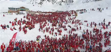 Meer Dan 5000 Hulpsinterklazen Openen Het Seizoen In Verbier Snowrepublic