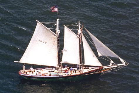 Bringing Mary E Home Maine Maritime Museum To Acquire Historic